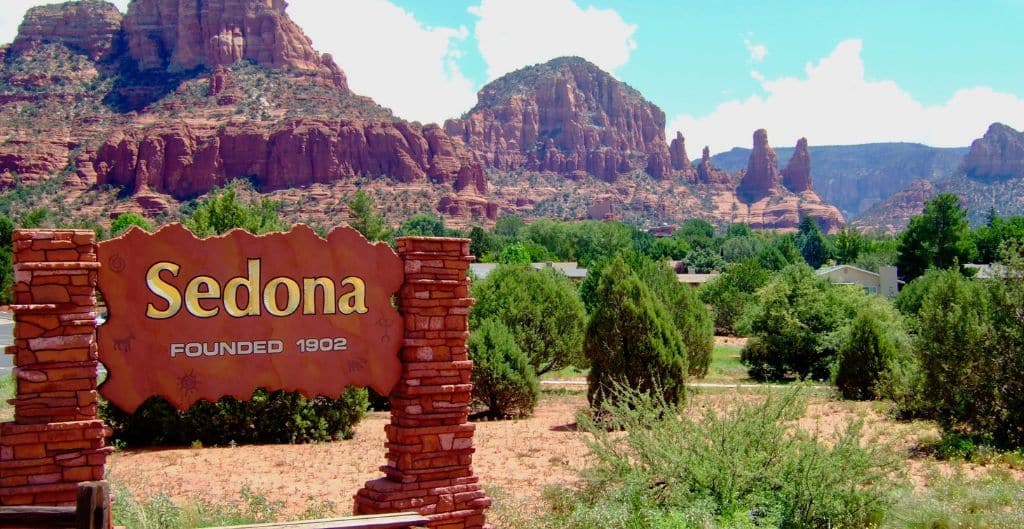 The Sedona welcome sign in sedona, arizona