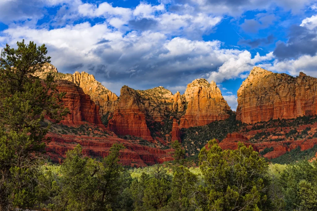 unique red rock geological formations in Sedona, AZ